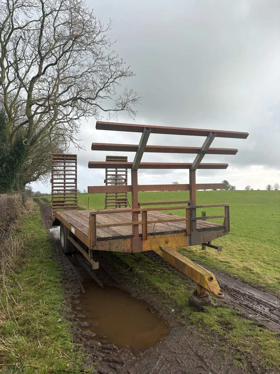 Lowloader/Bale trailer - Image 1