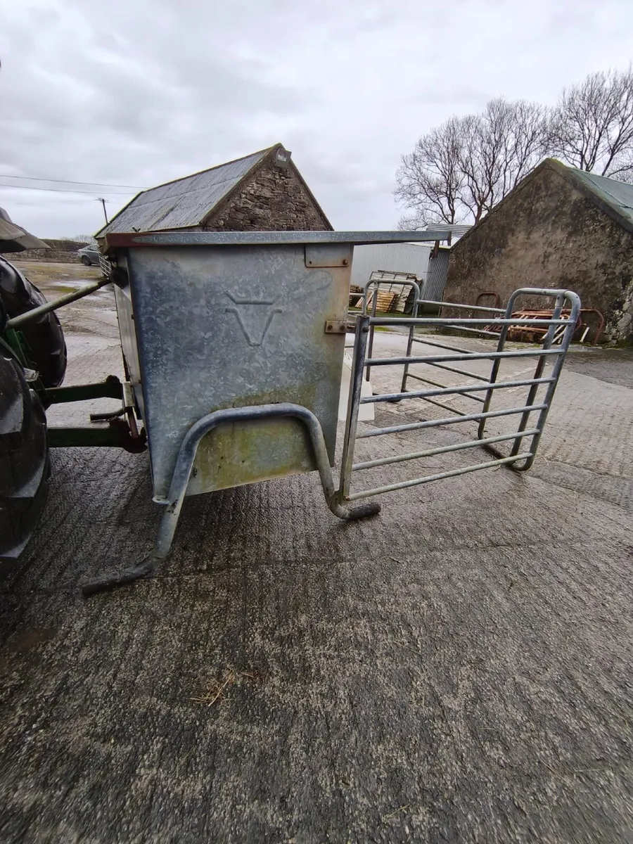 Calf creep feeder - Image 3