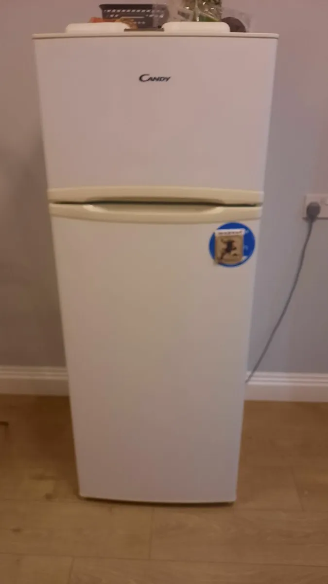 Fridge freezer - Image 2