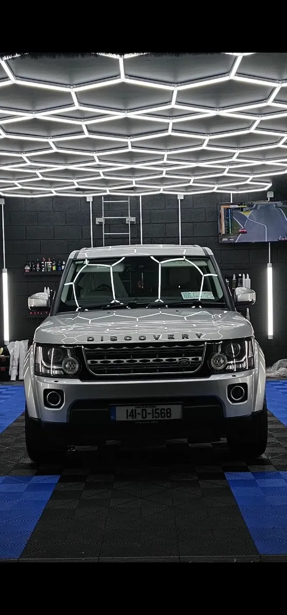 Land Rover Discovery - Image 2