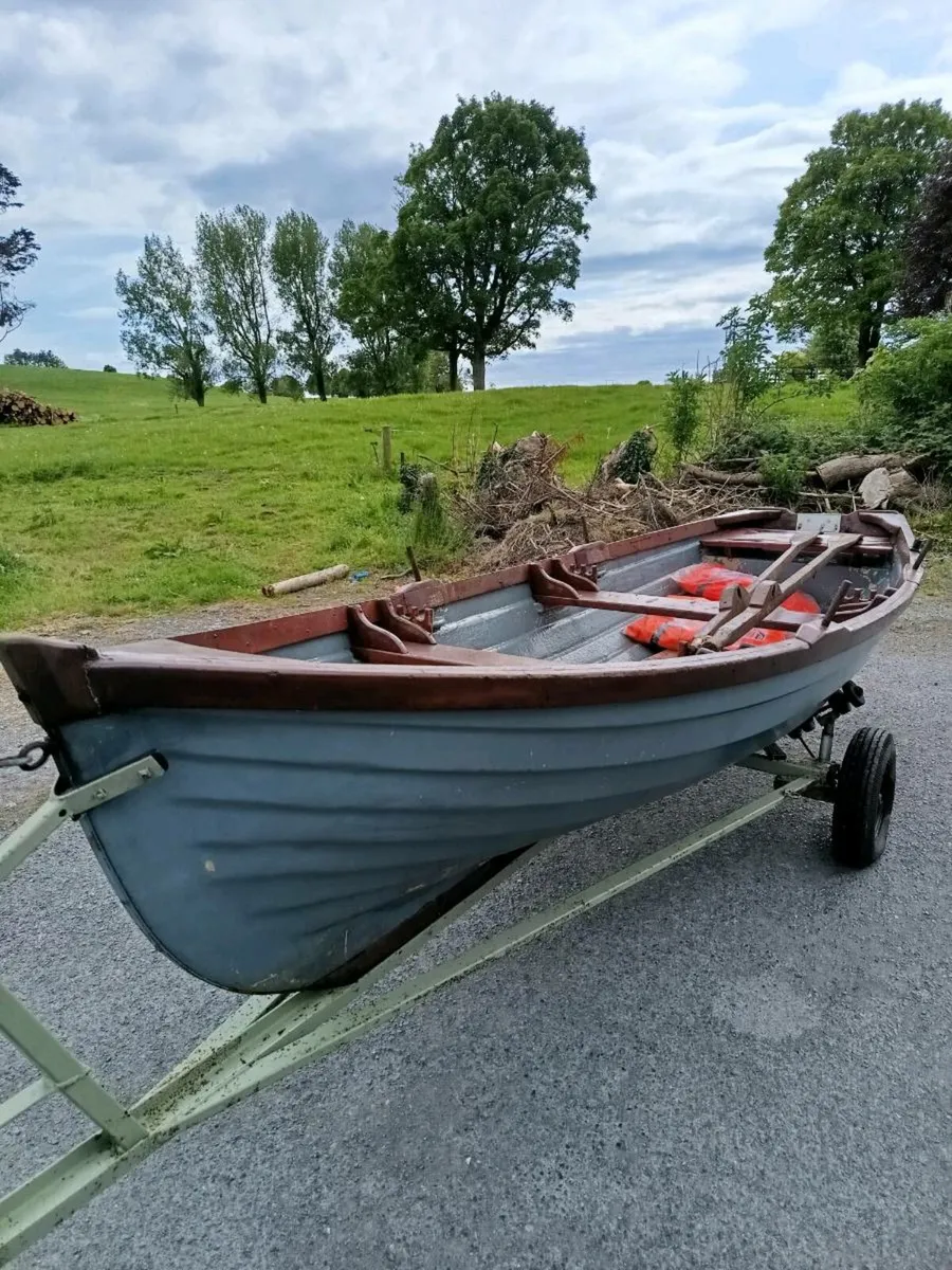 Lake boat - Image 2