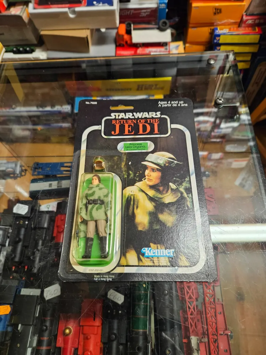 Vintage Star Wars ROTJ Leia Poncho - Image 1