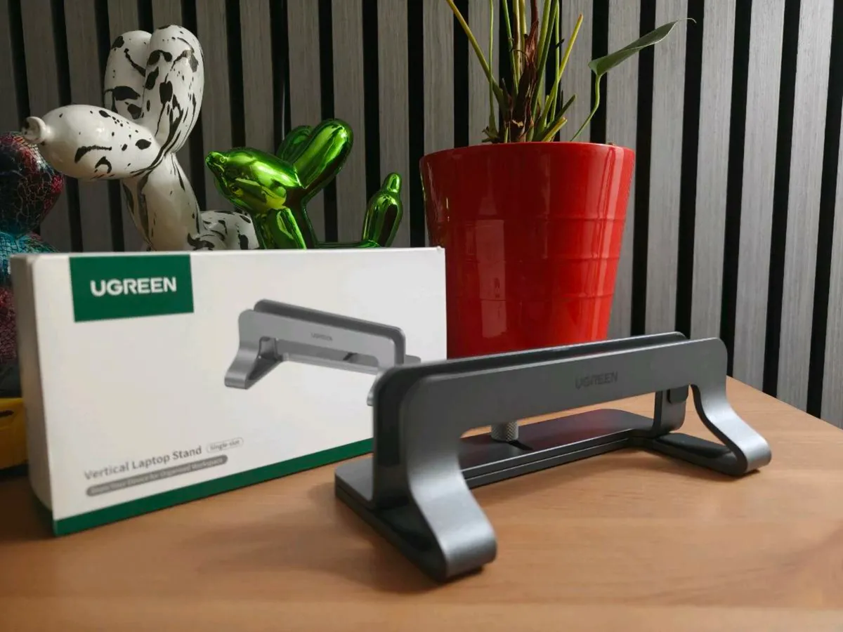 UGREEN VERTICSL LAPTOP STAND LP258 - Image 2