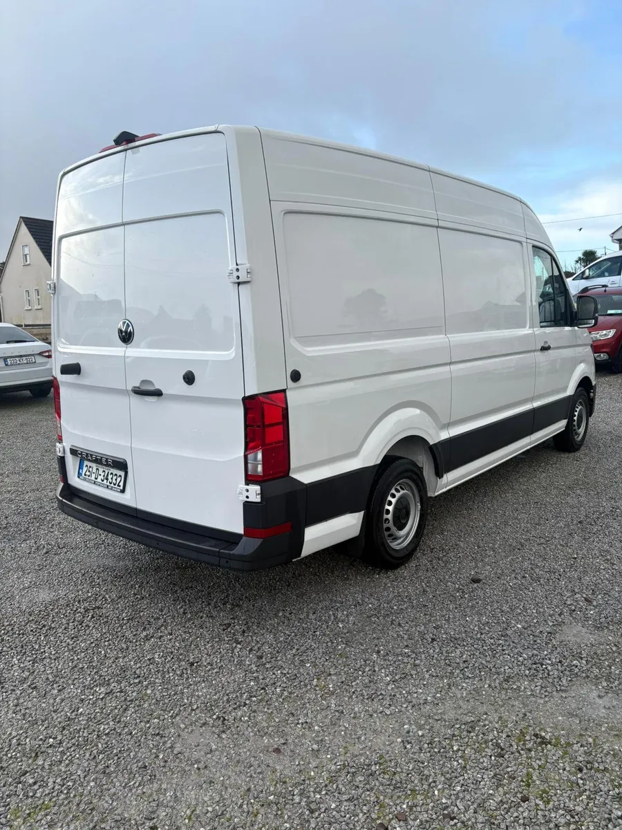 Volkswagen Crafter 2025 HiGHLINE - Image 2