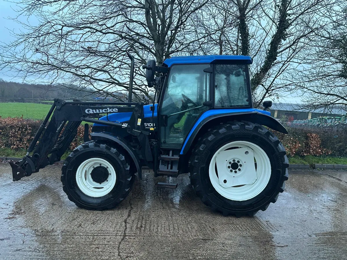 New Holland TS100 - Image 1