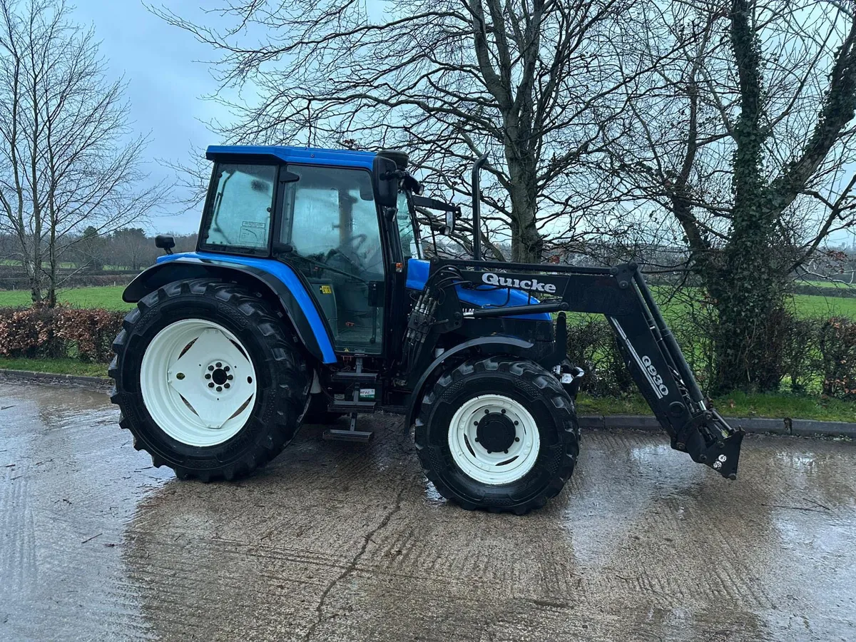 New Holland TS100 - Image 4