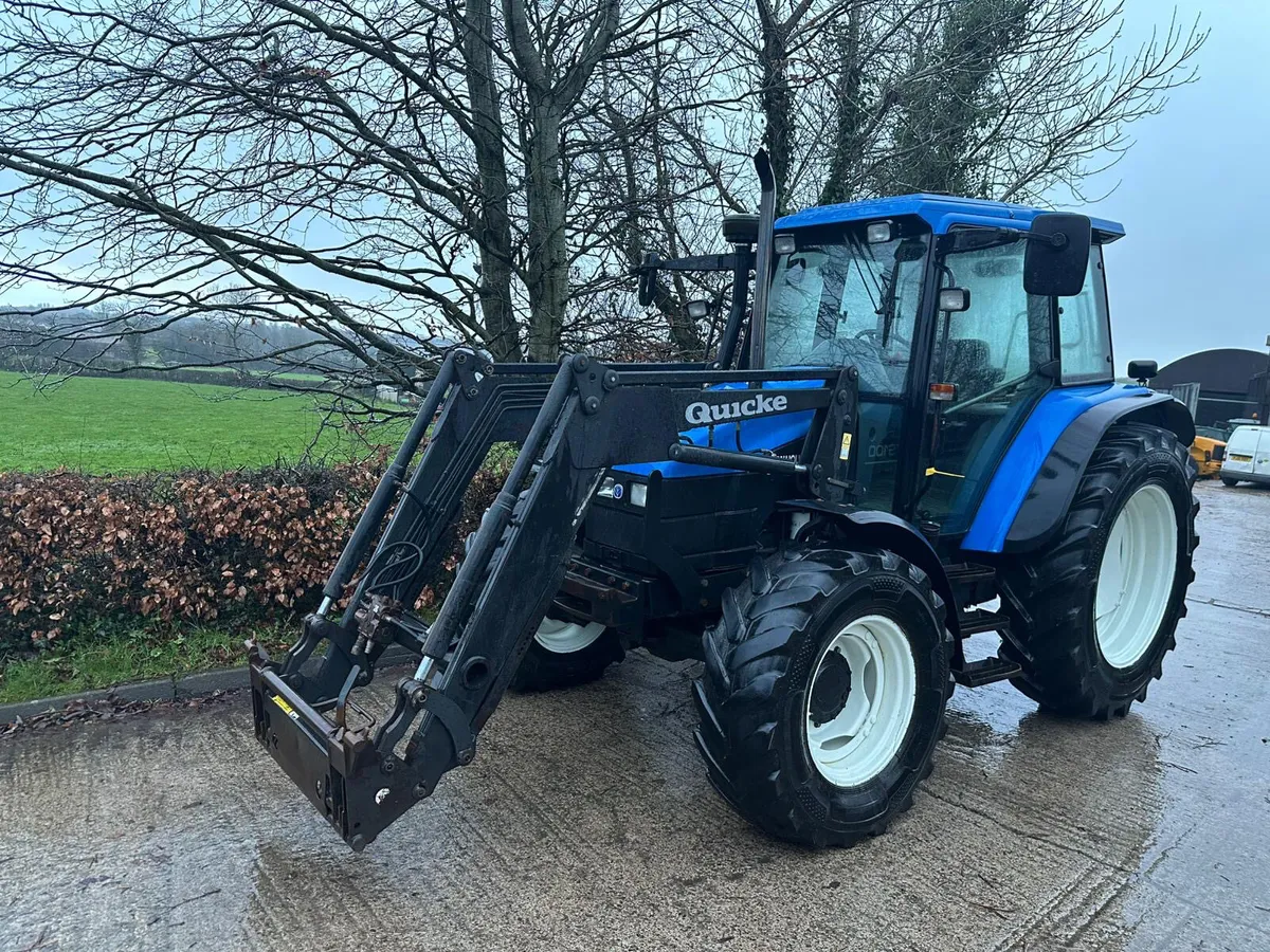New Holland TS100 - Image 2