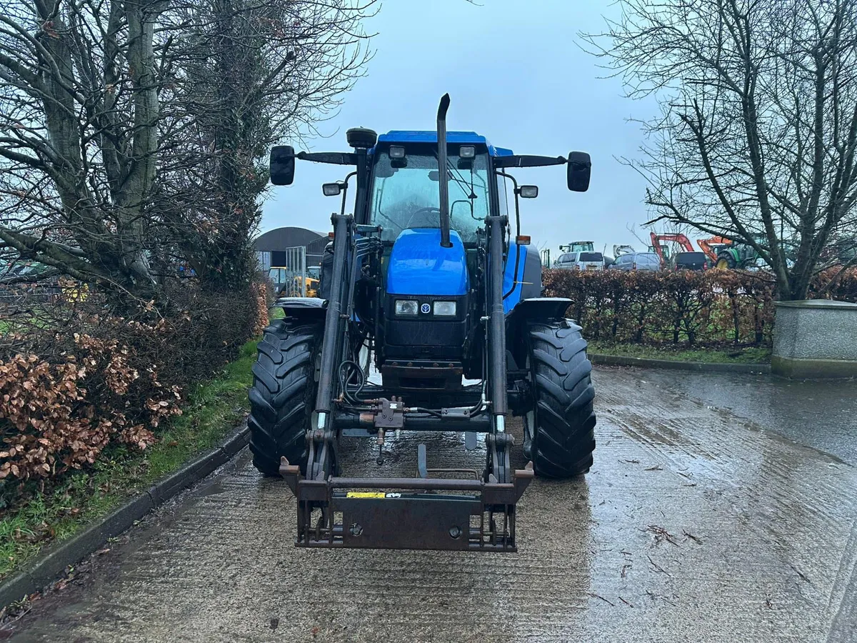 New Holland TS100 - Image 3