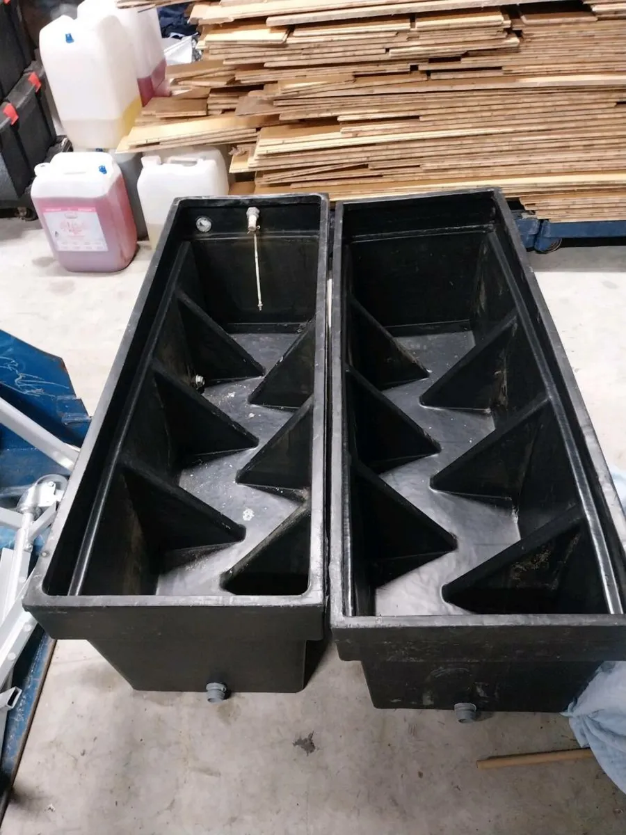 Water storage tanks - Image 1