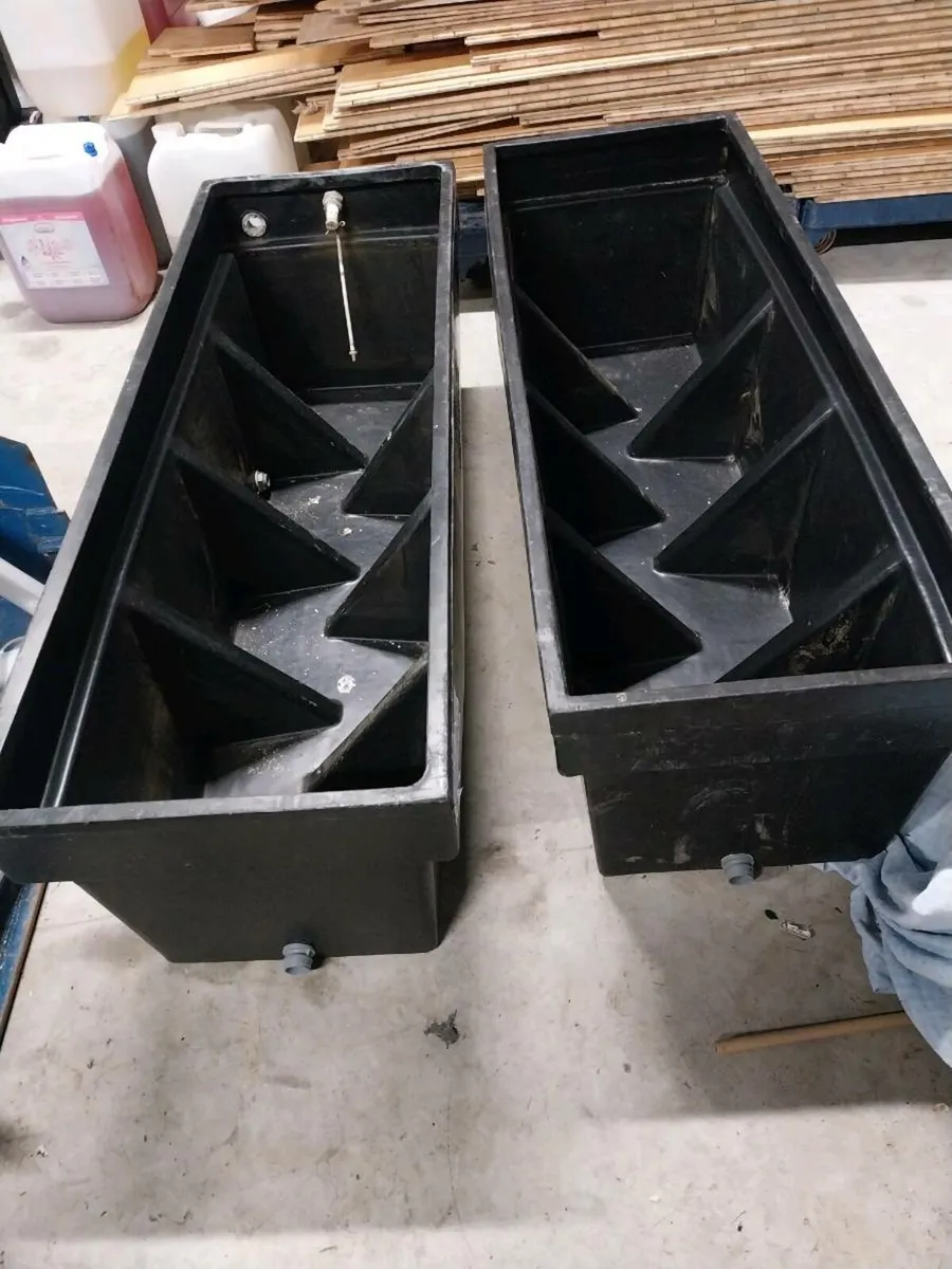 Water storage tanks - Image 2