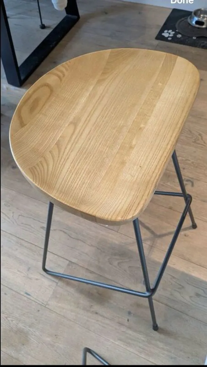 3 breakfast bar stools - Image 3