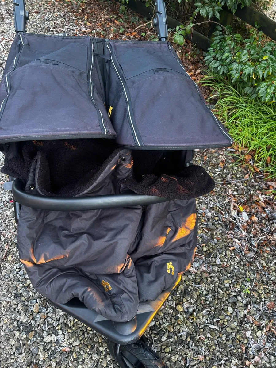 Out n about double buggy - Image 2
