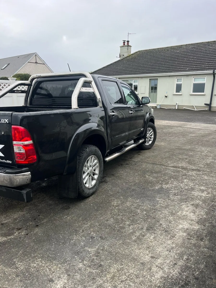 Hilux Invisible **Immaculate** - Image 2