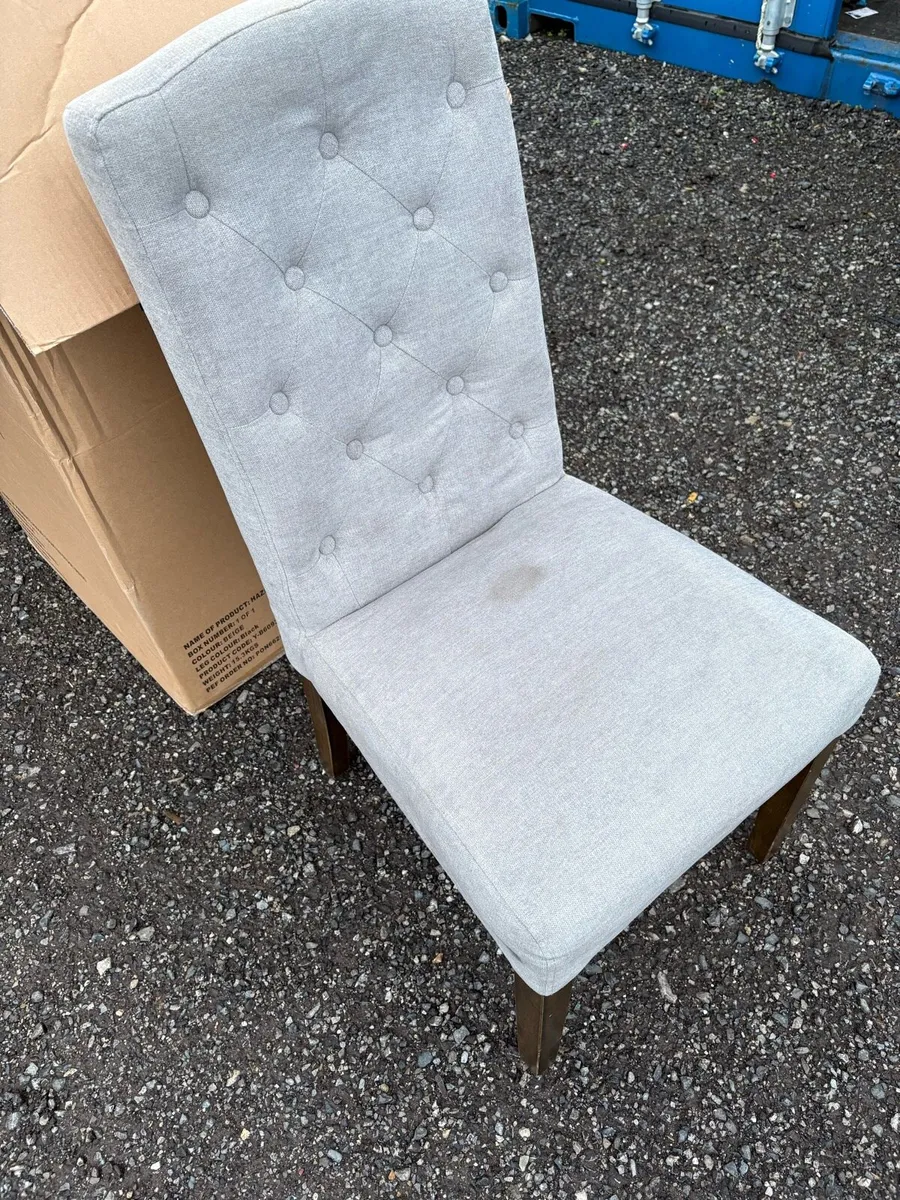 Solid Chairs (X4) - Image 2