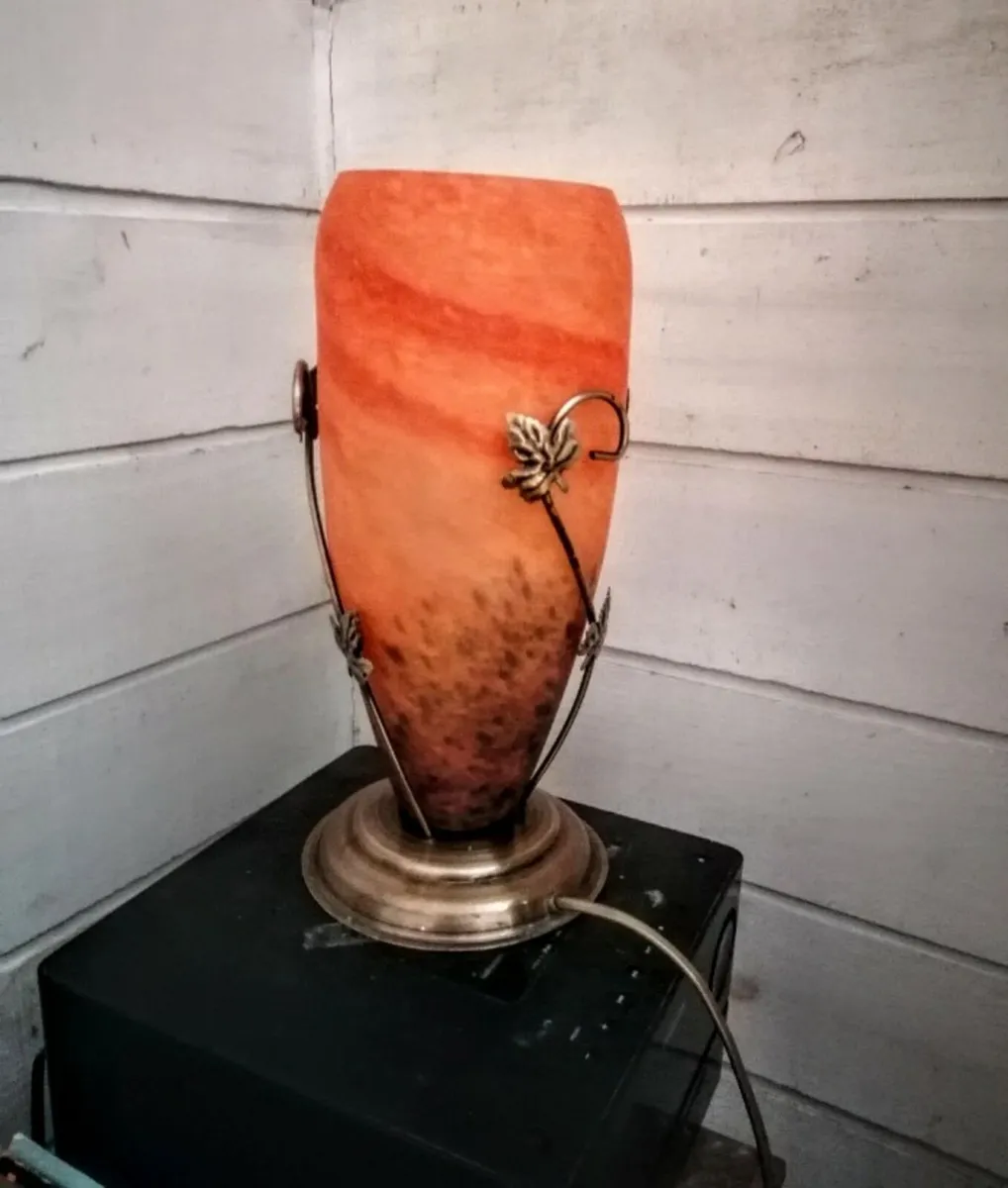 Beautiful table lamp - Image 3