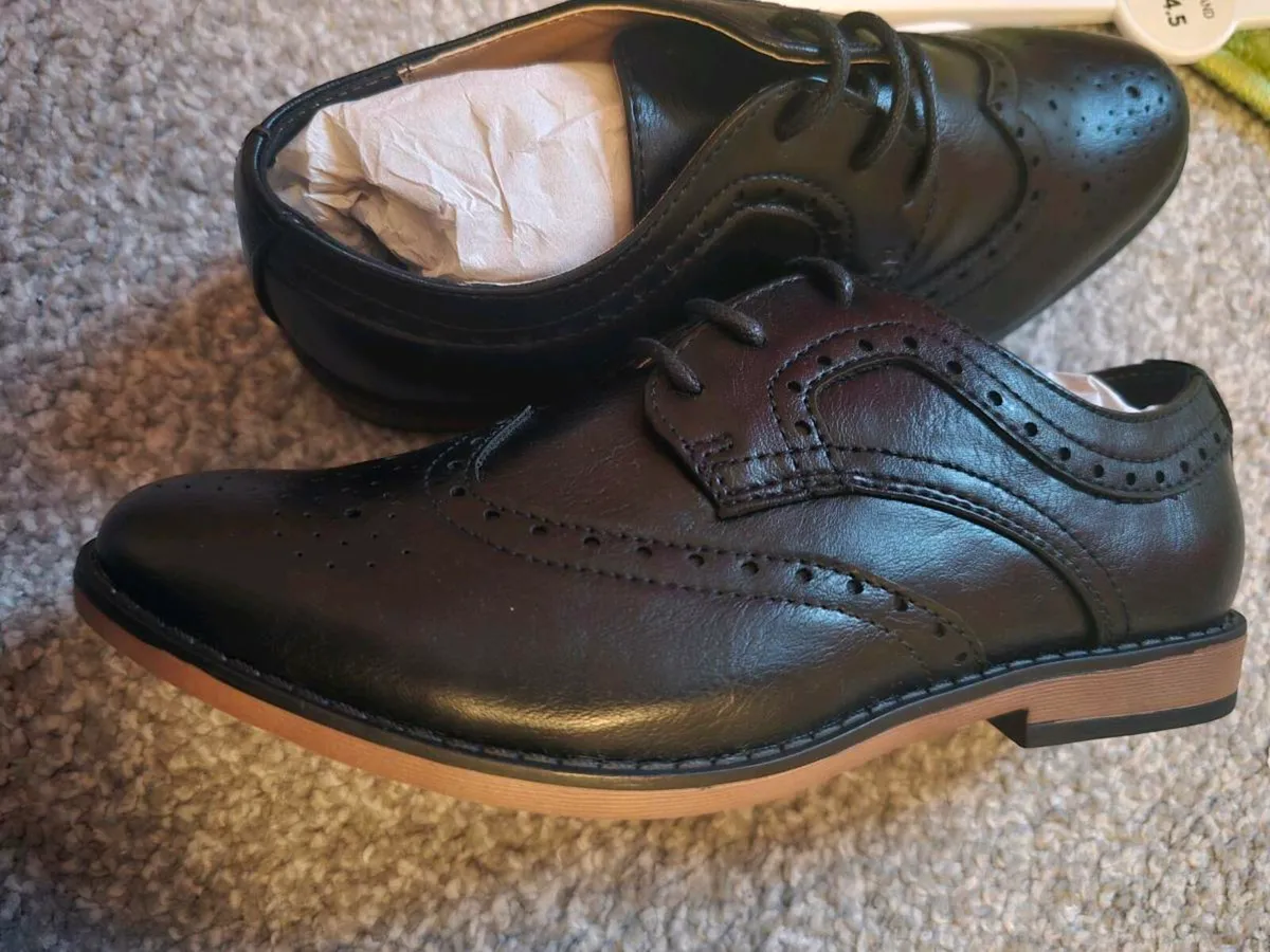 New boys river island shoes size 2 - Image 2