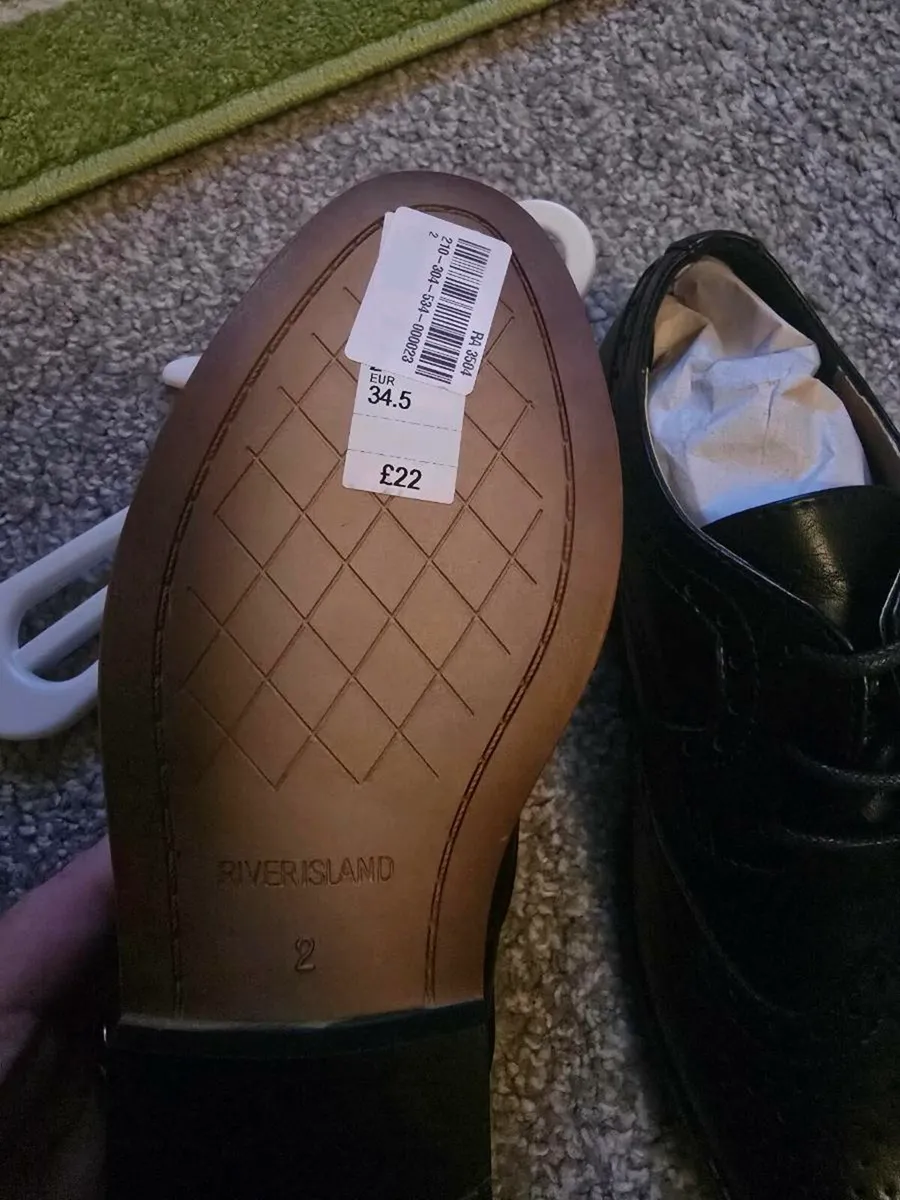 New boys river island shoes size 2 - Image 3
