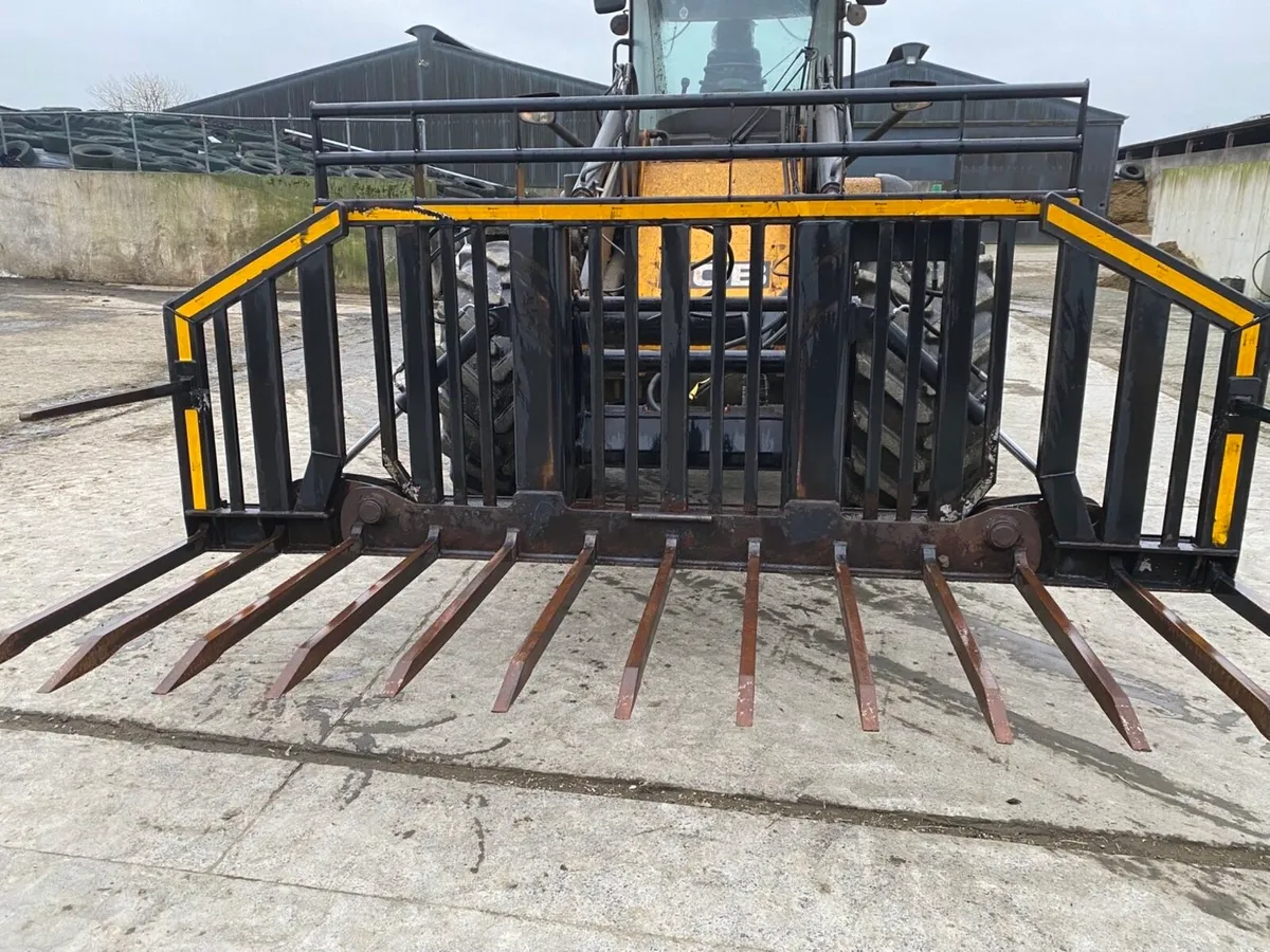 Tighe silage rake - Image 2