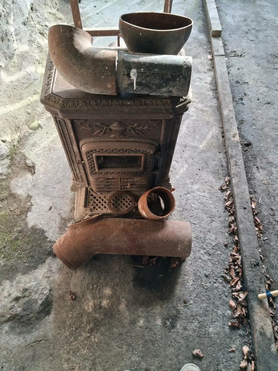 Stove & radiators - Image 2