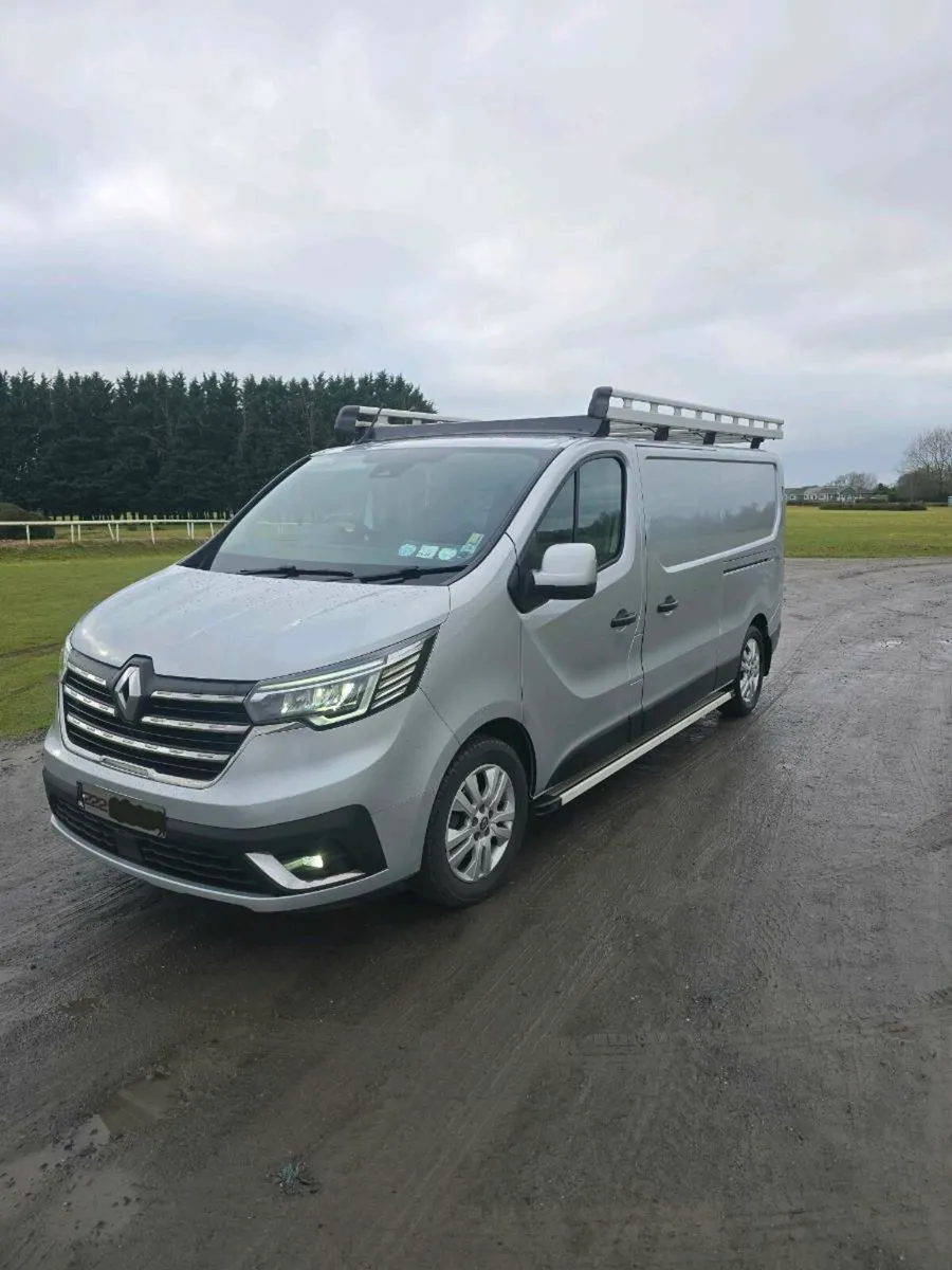 222 Renault Trafic Auto Sport. - Image 3
