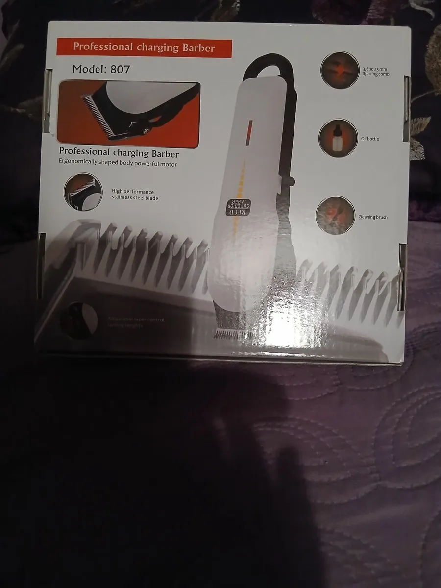 PROFESSIONAL CHARGING BARBER - Image 2