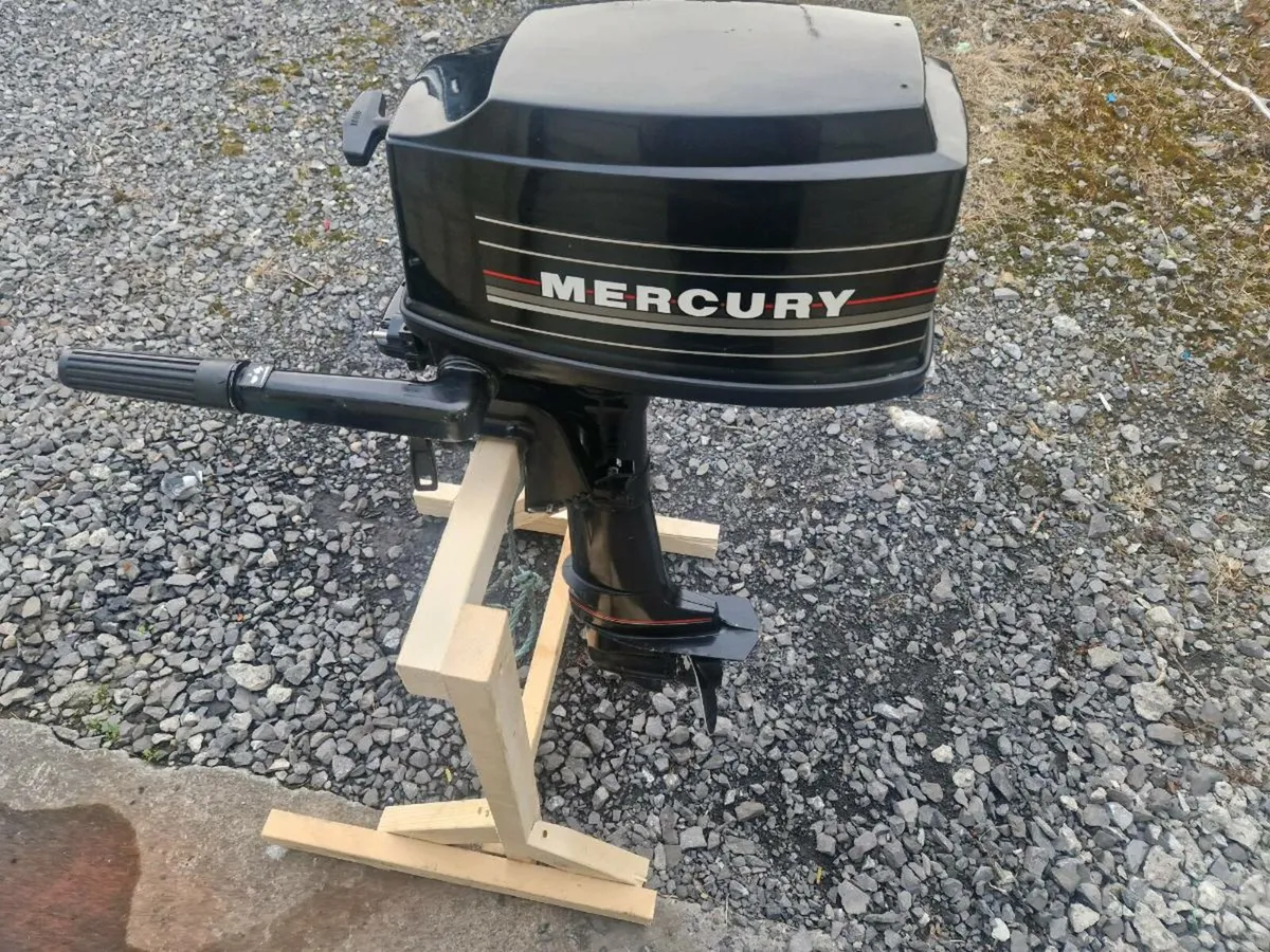Mercury 5hp outboard - Image 1