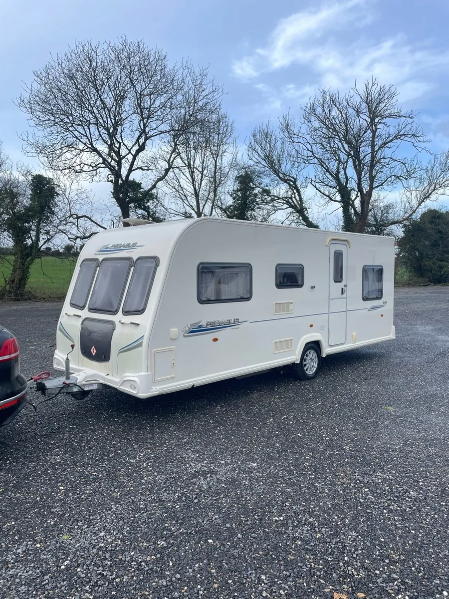 Bailey Pegasus 6 Berth Caravan - Image 2