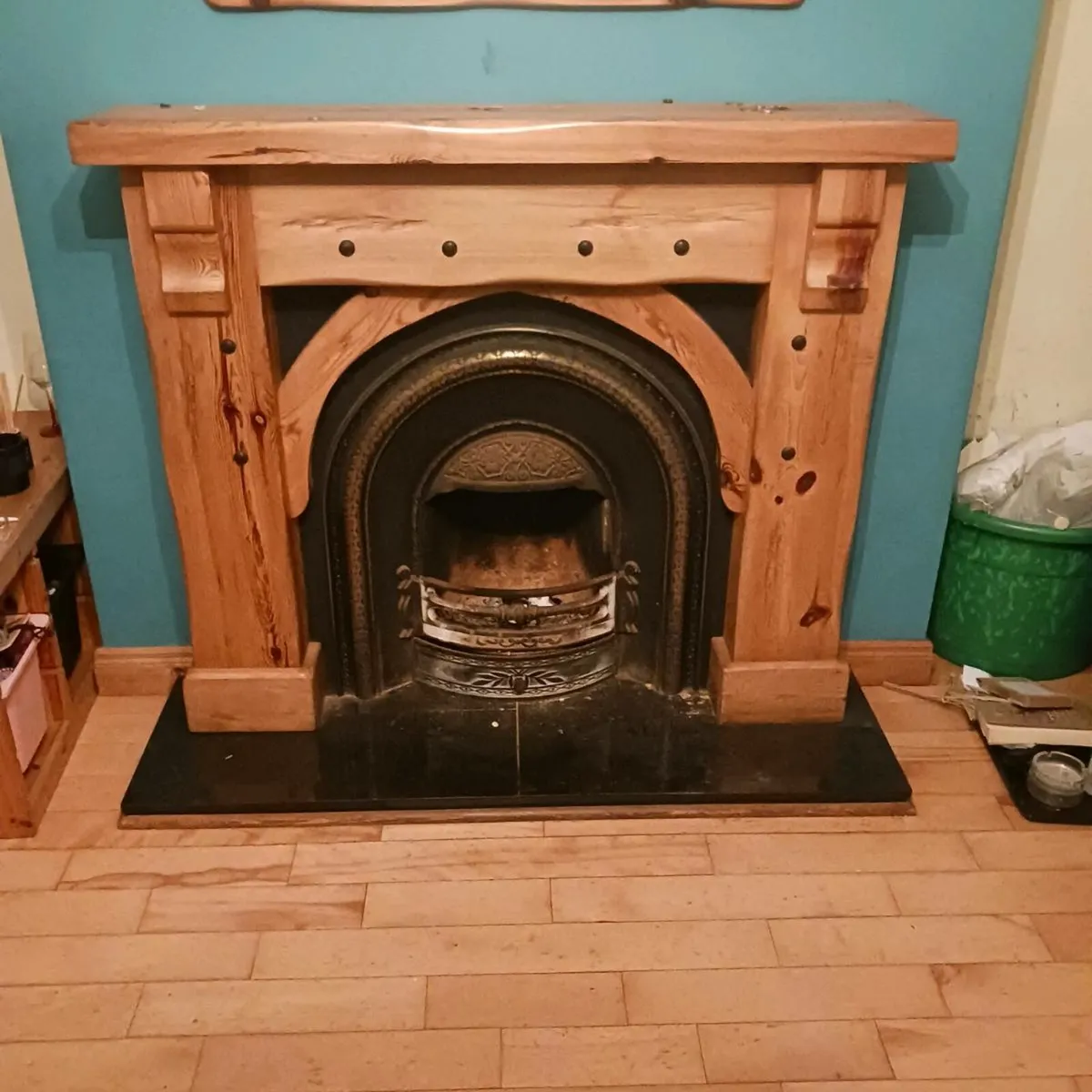 Fireplace and mirror - Image 1