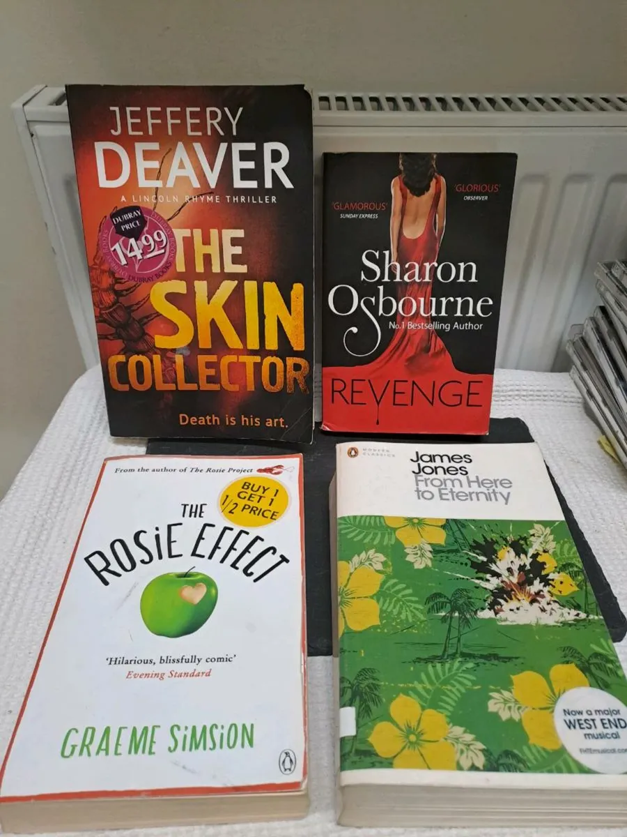 Various fiction books bargain - Image 3