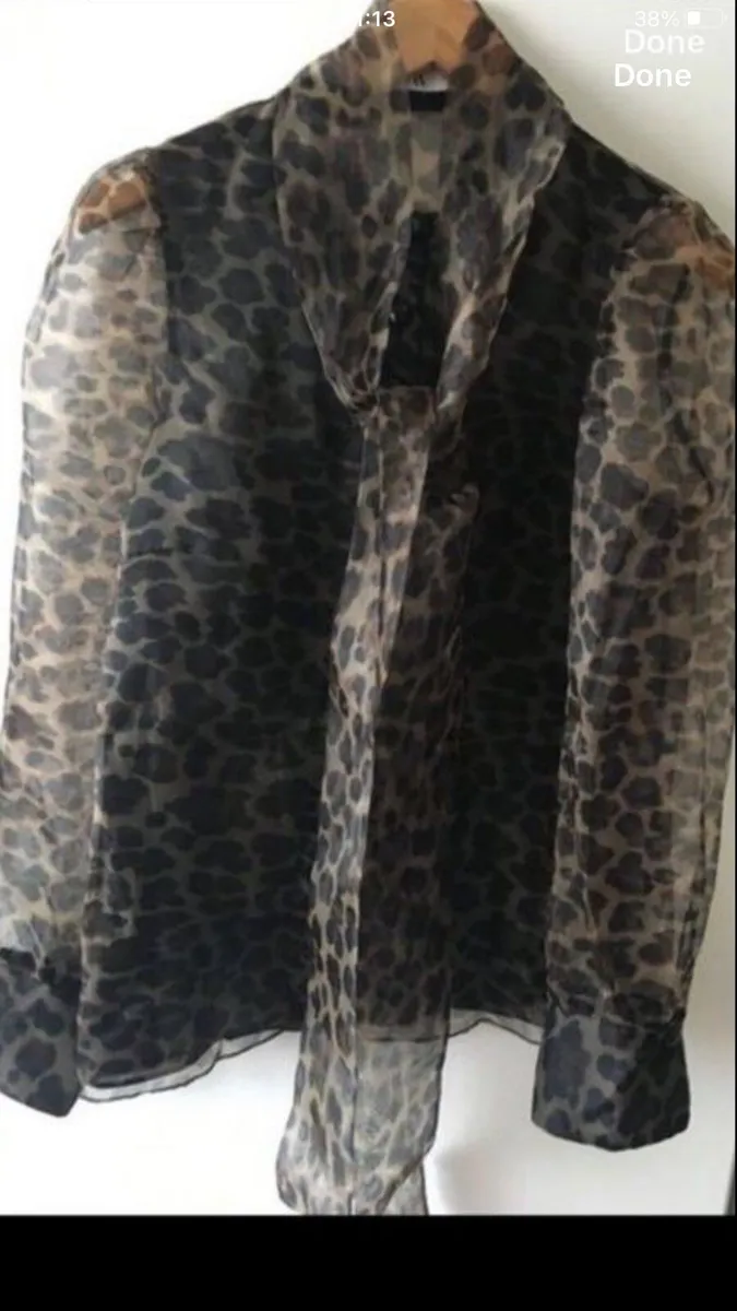 Ladies Zara blouse size XS €10 - Image 4