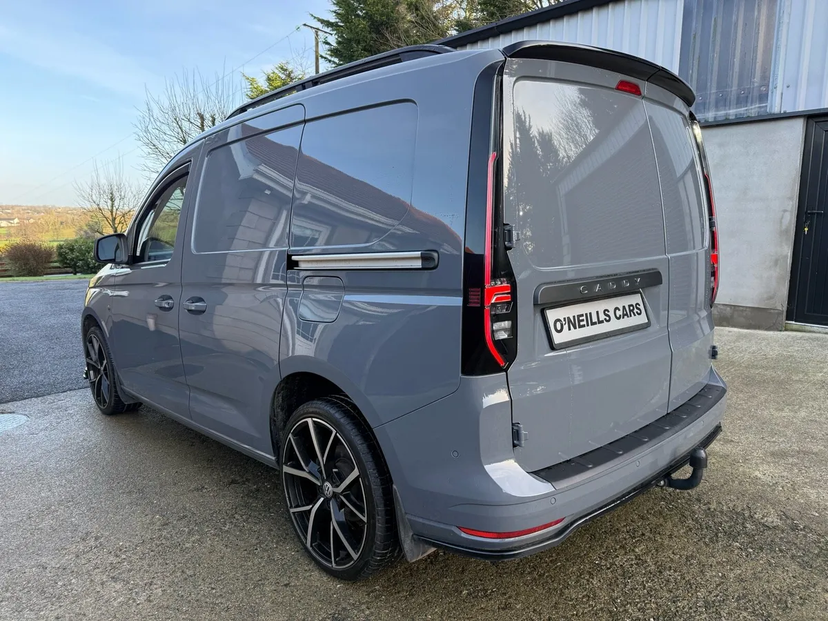 2023 Volkswagen Caddy Cargo Edition 2.0 TDI DSG - Image 2