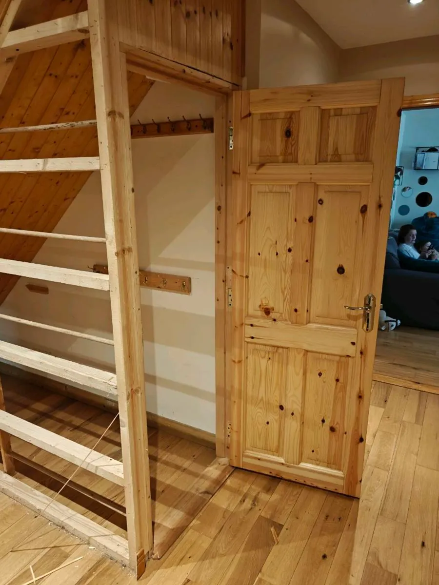 Wooden Door and door frame - Image 1