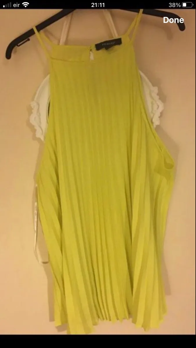 Ladies stunning top.size 20 €3 - Image 4