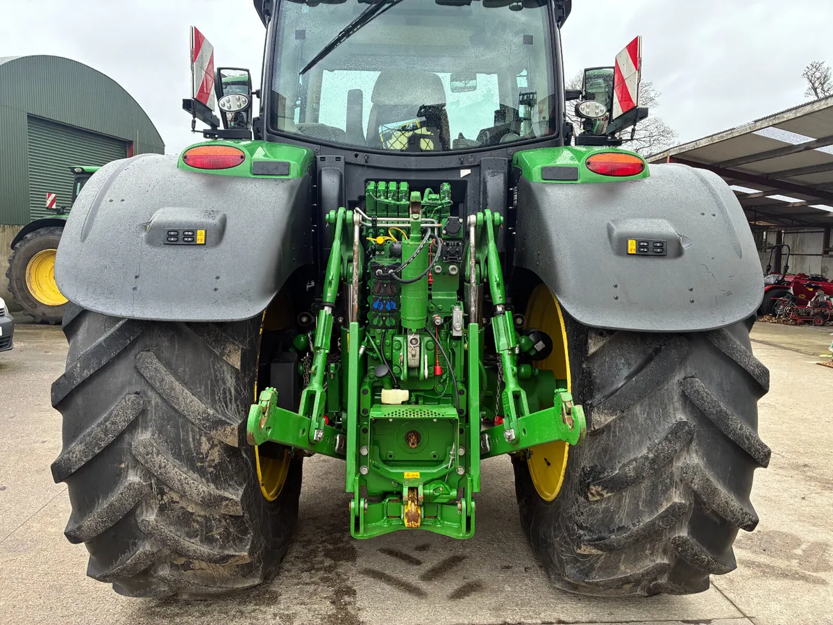 John Deere 6R215 - Image 2