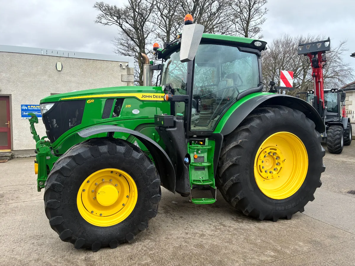 John Deere 6R215 - Image 1