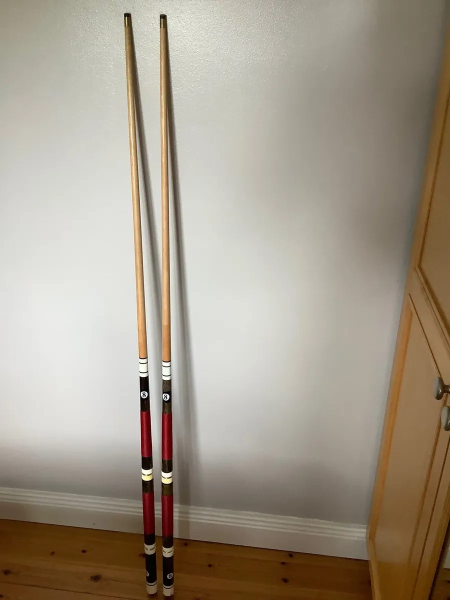 Pool cues - Image 1
