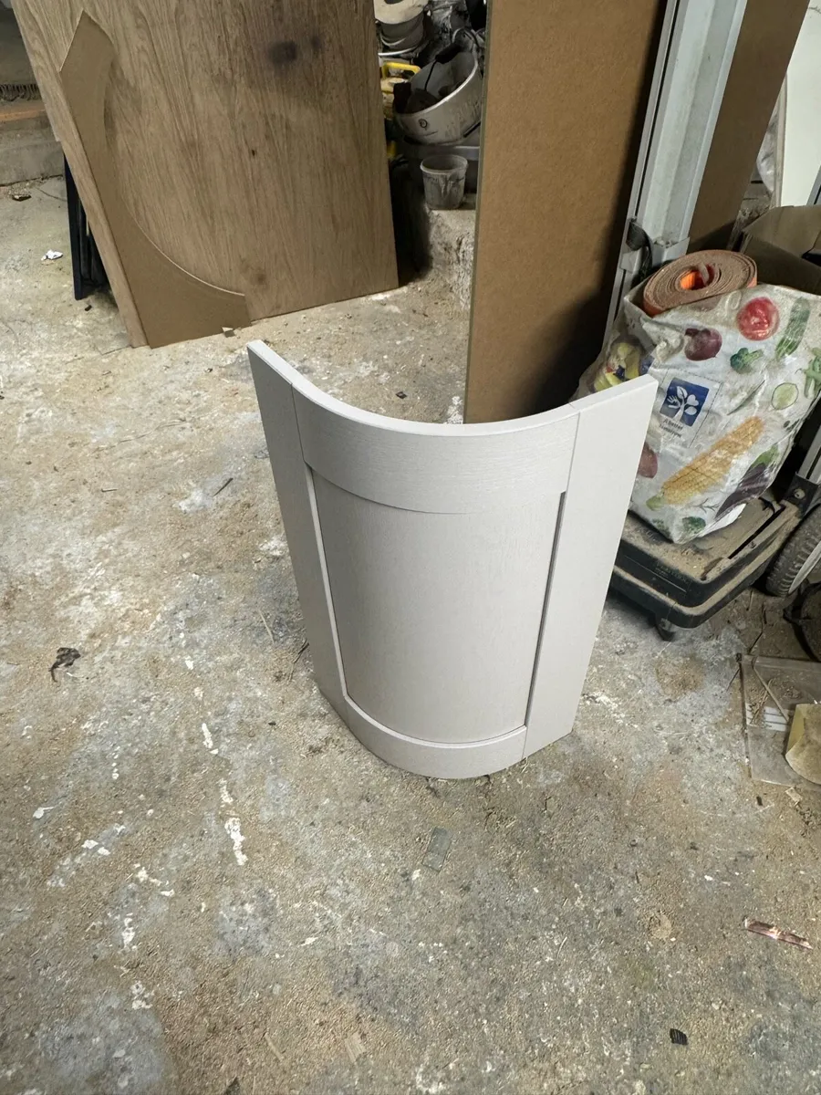 Curved doors - Image 3