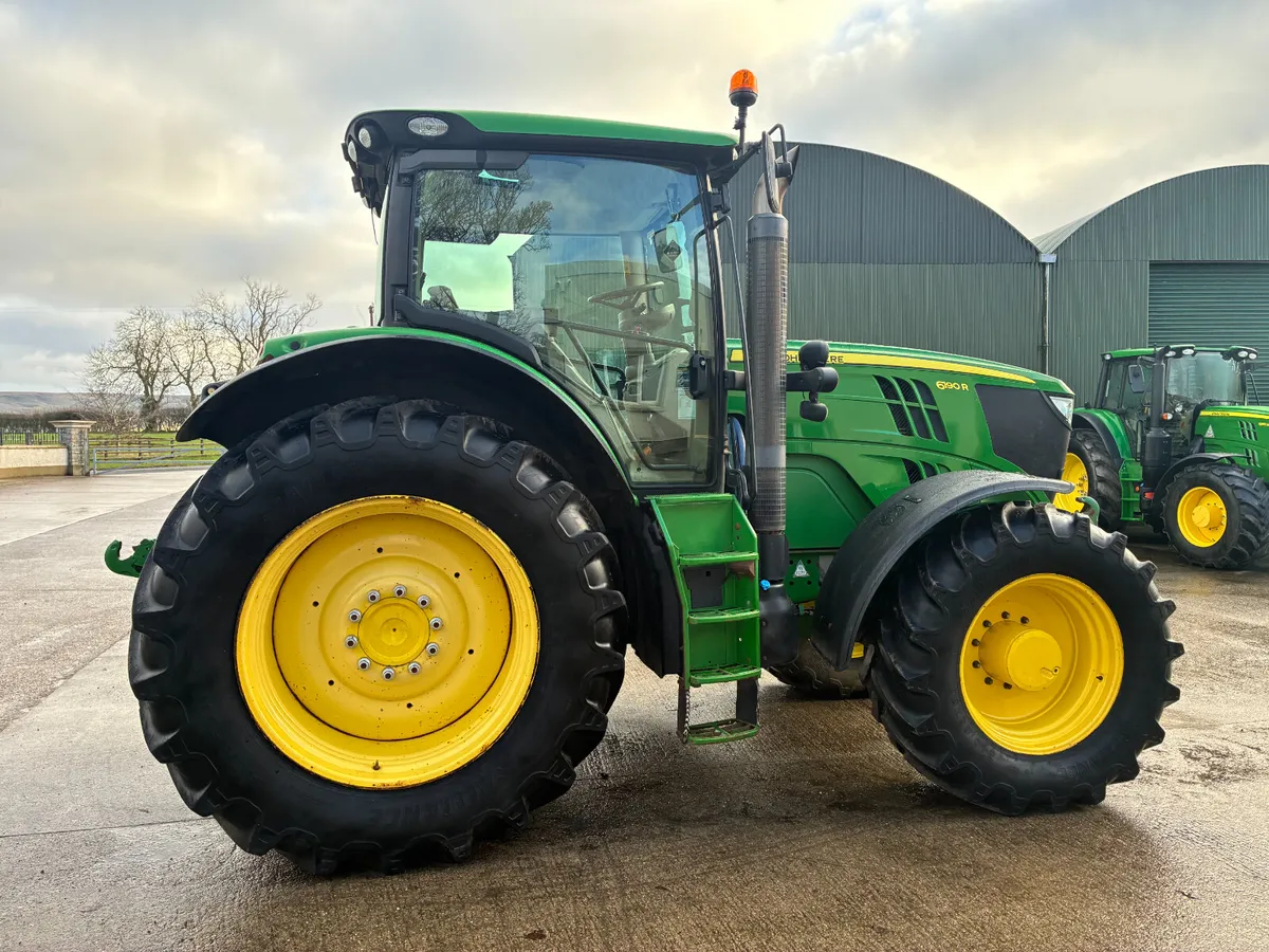 John Deere 6190R - Image 3