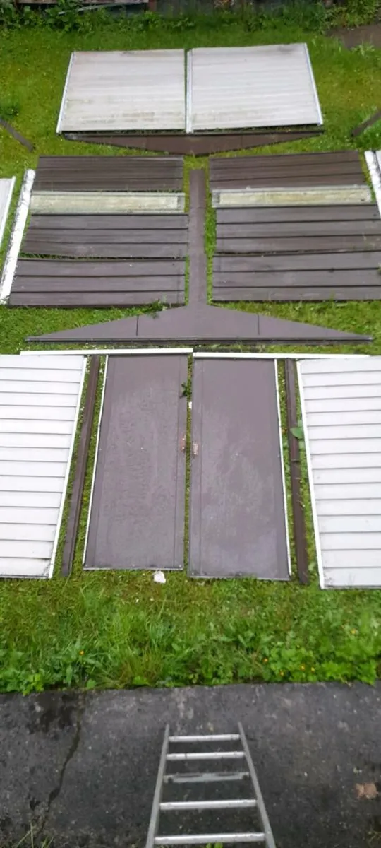 Garden shed metal 9 ft x  6 ft - Image 2