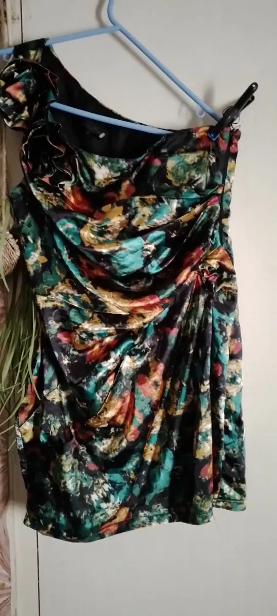 Crossdresser? Lingerie...dresses etc - Image 4