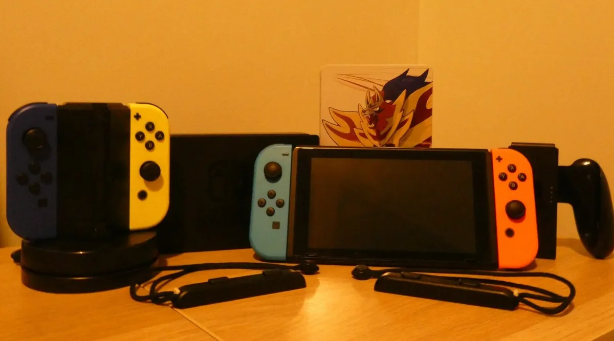 Nintendo Switch [32GB] + Accessories - Image 1