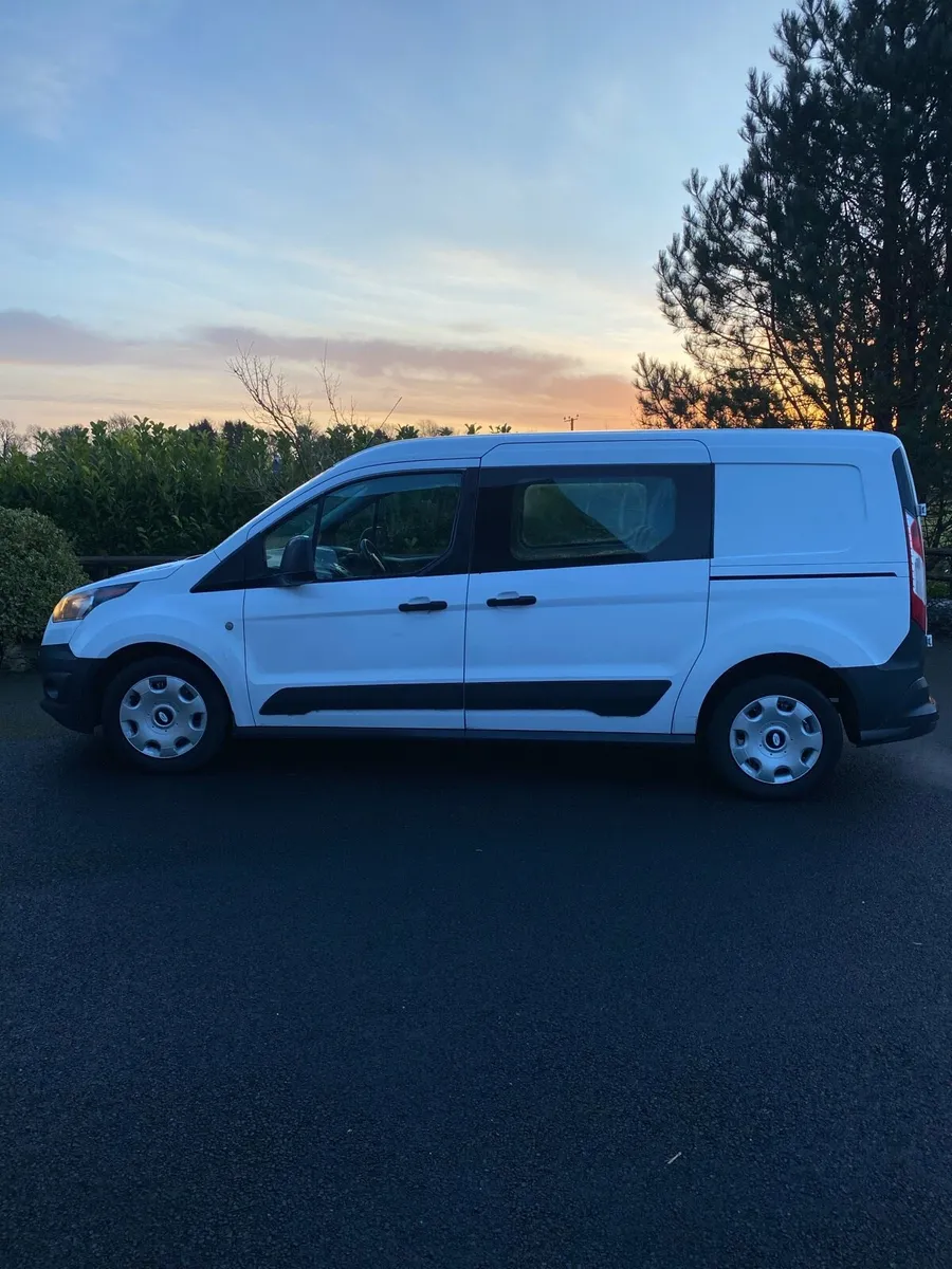 172 Ford Connect LWB 5 seat Crewcab van - Image 1