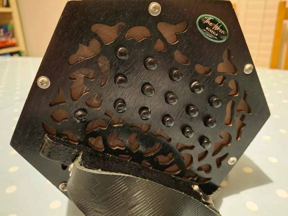 Wren Concertina - Image 2
