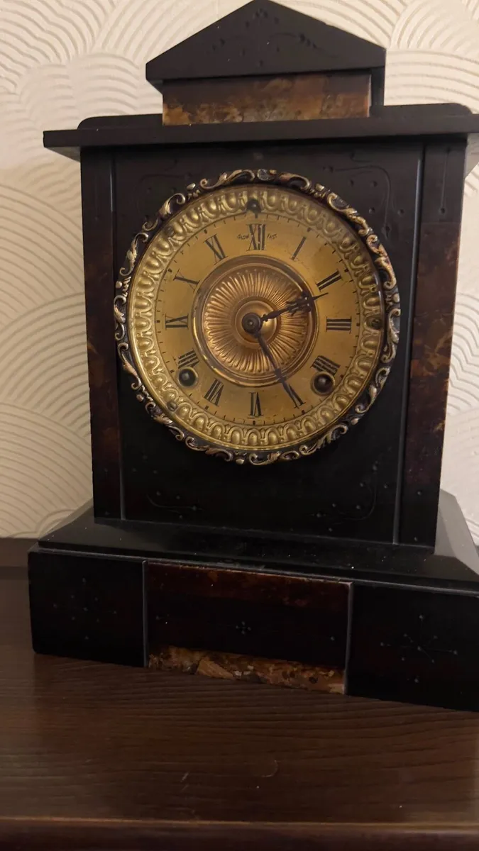 Antique Ansonia mantel clock, American made. - Image 2