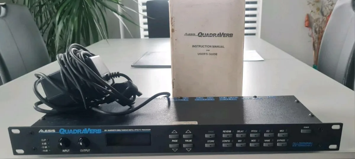 Elesis Quadroverb - Image 1