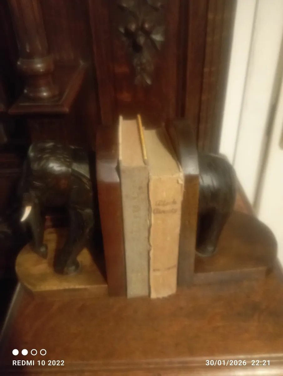 Vintage Wooden Elephant Bookends - Image 2