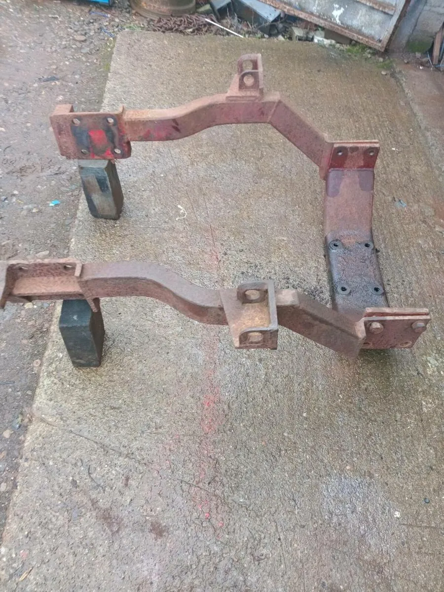 Mf 65 brackets - Image 3