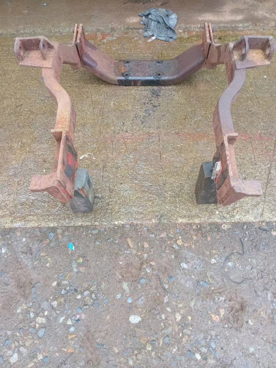 Mf 65 brackets - Image 4