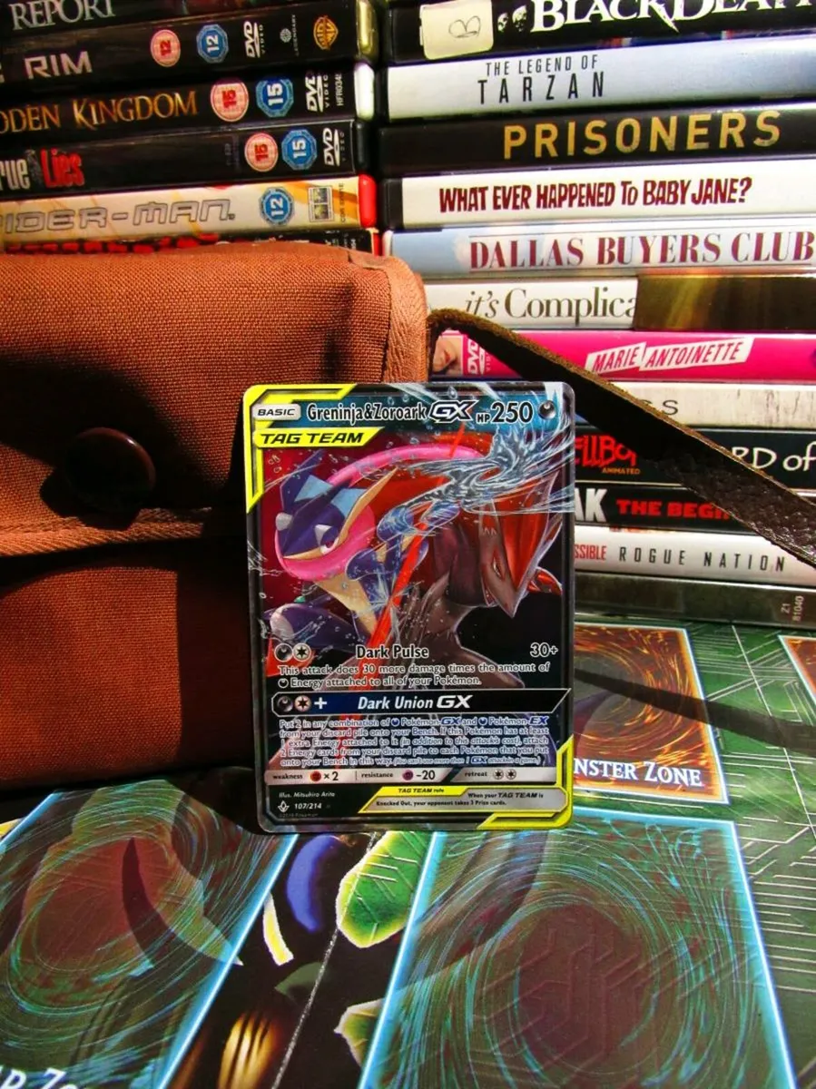 Greninja & Zoroark GX #107 (Holofoil full art NM) - Image 1