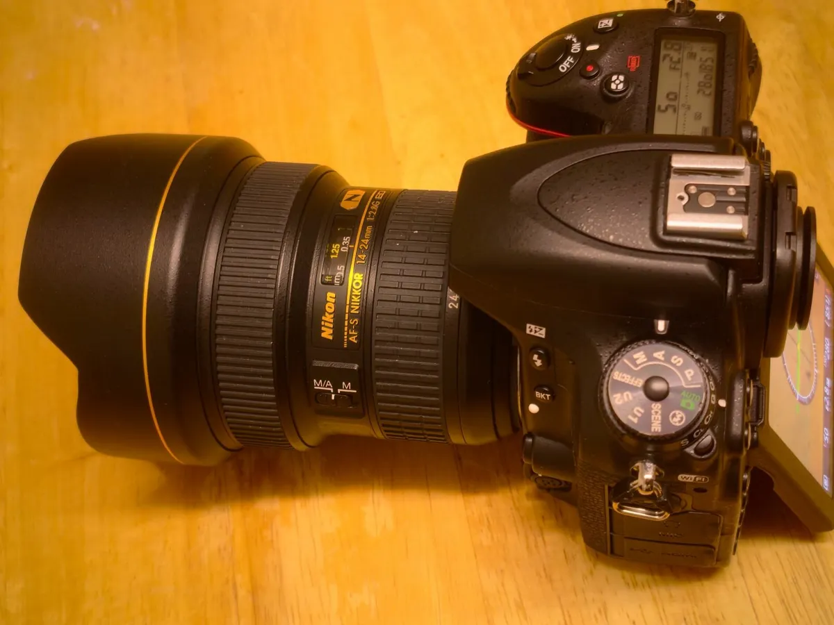 Nikon Full Frame Camera & Lenses for Sale - Image 3